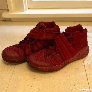Kyrie 2 “Red Velvet” (10)